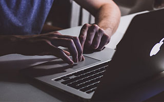 星空体育官网下载-尤文图斯客场不敌博洛尼亚，输掉关键比赛