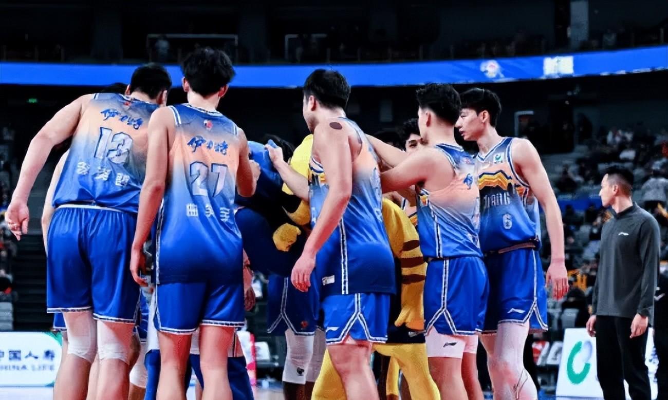 星空体育入口官网-上海男篮再次获胜，继续稳居榜首位置的简单介绍