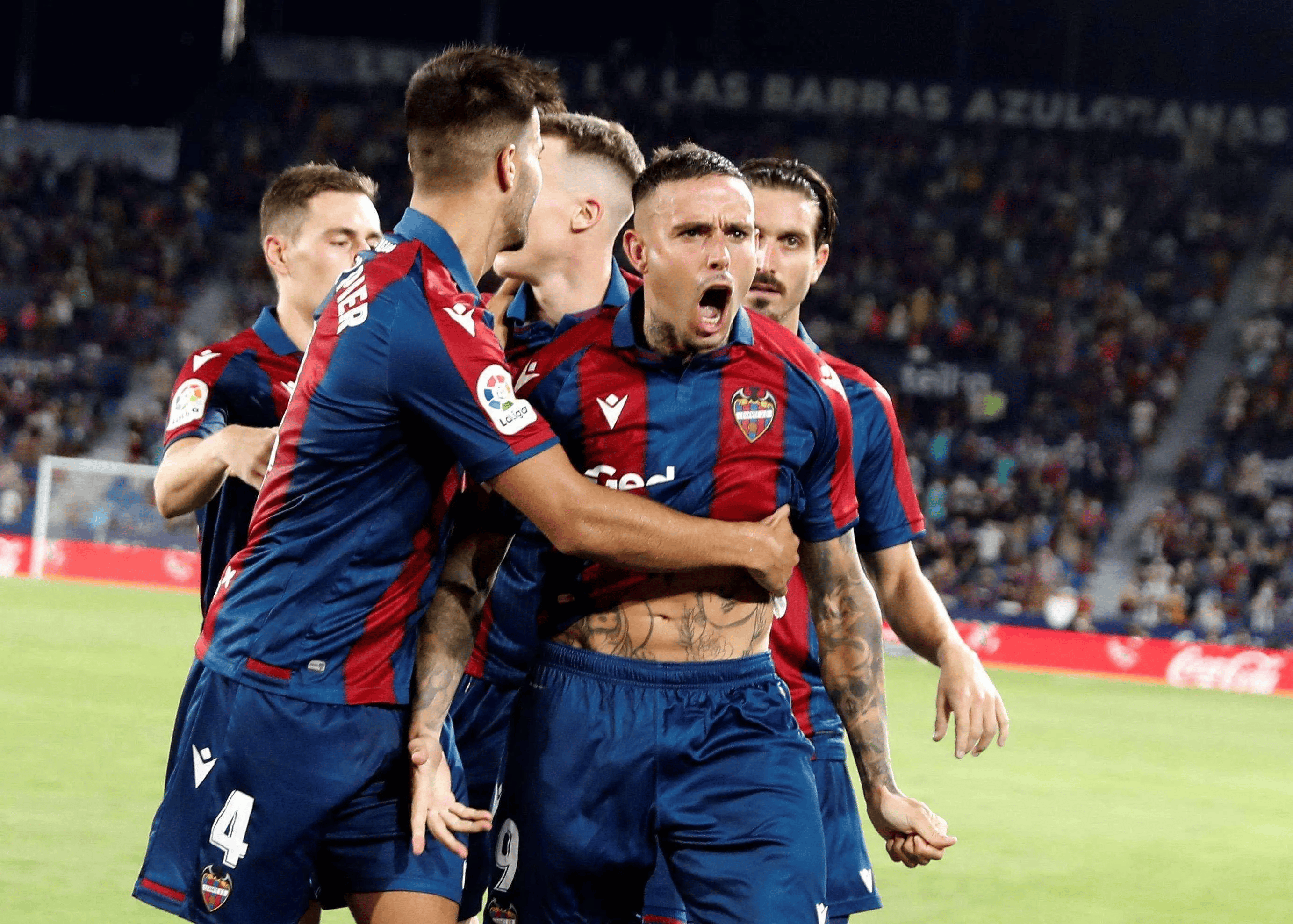 星空体育在线入口-包含劲敌对决，拜仁慕尼黑全力以赴迎战皇家马德里的词条