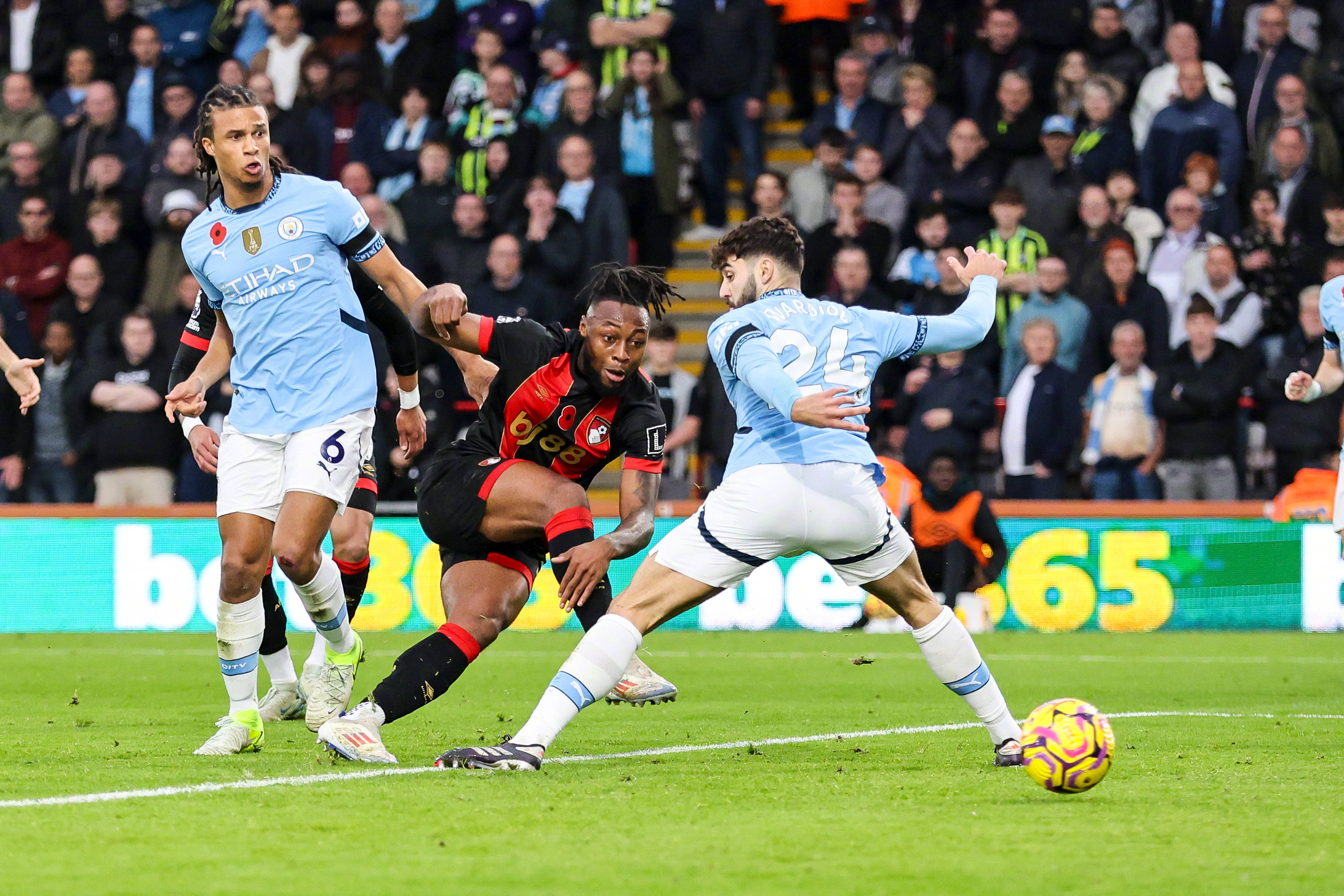 星空体育平台官网-关于哈德斯菲尔德客场不敌伯恩茅斯，英超降级已成定局的信息